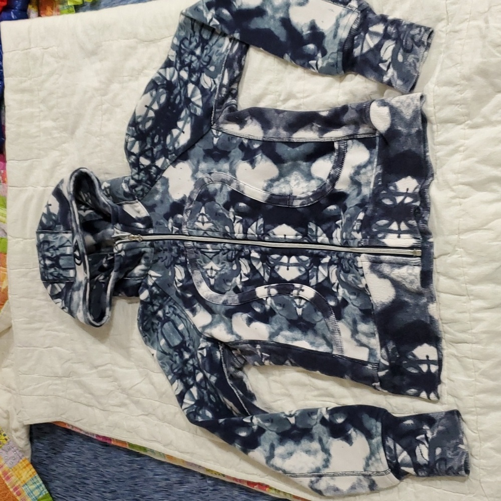 lululemon athletica Blue & White Patterned Hooded Zip Jacket